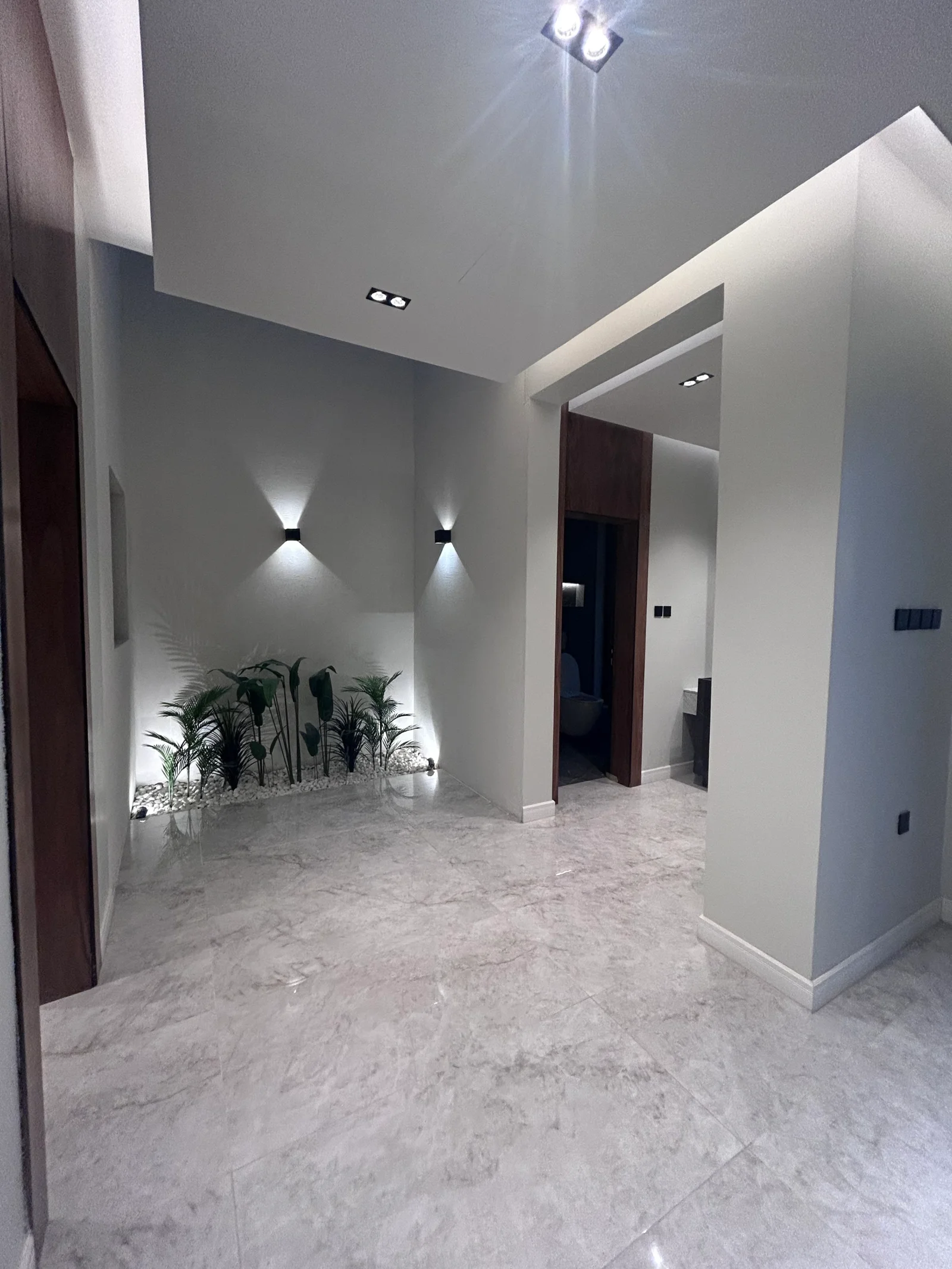 دور أرضي فاخر للبيع | تصميم حديث