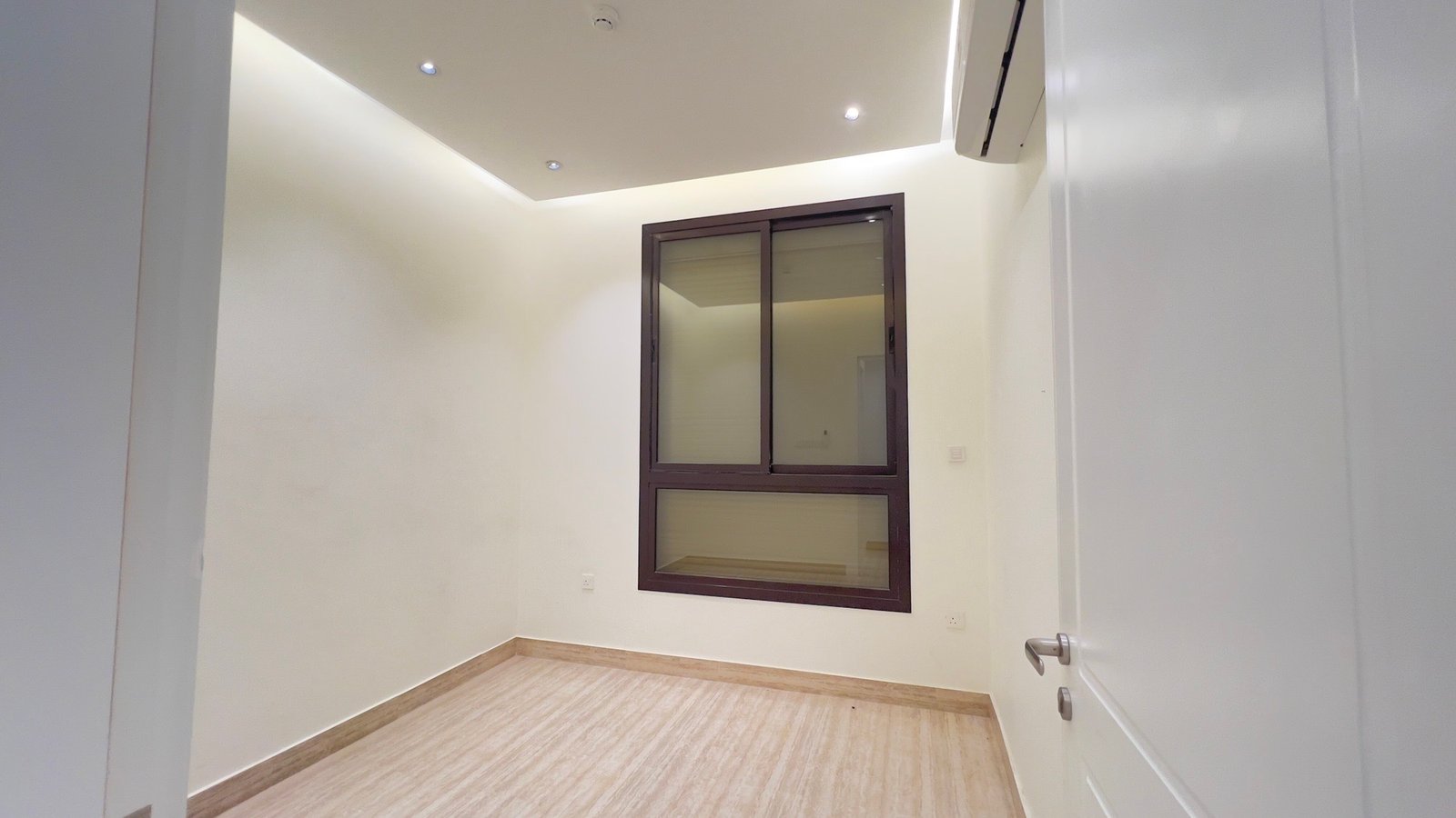للايجار شقة في حي الملقا 🏡