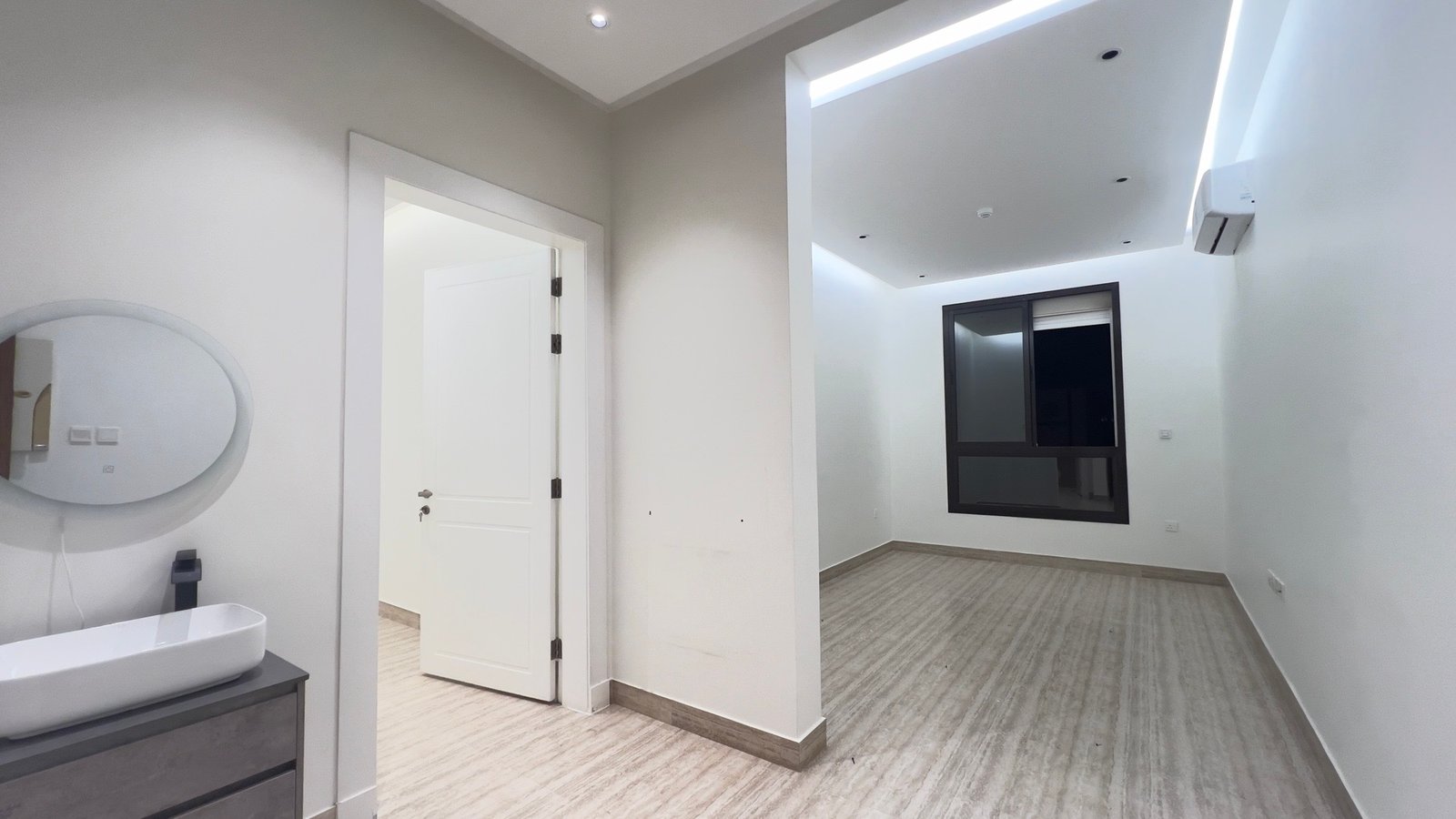 للايجار شقة في حي الملقا 🏡