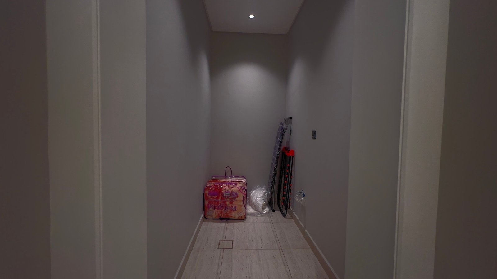 للايجار شقة مؤثثة في حي الملقا 🏡