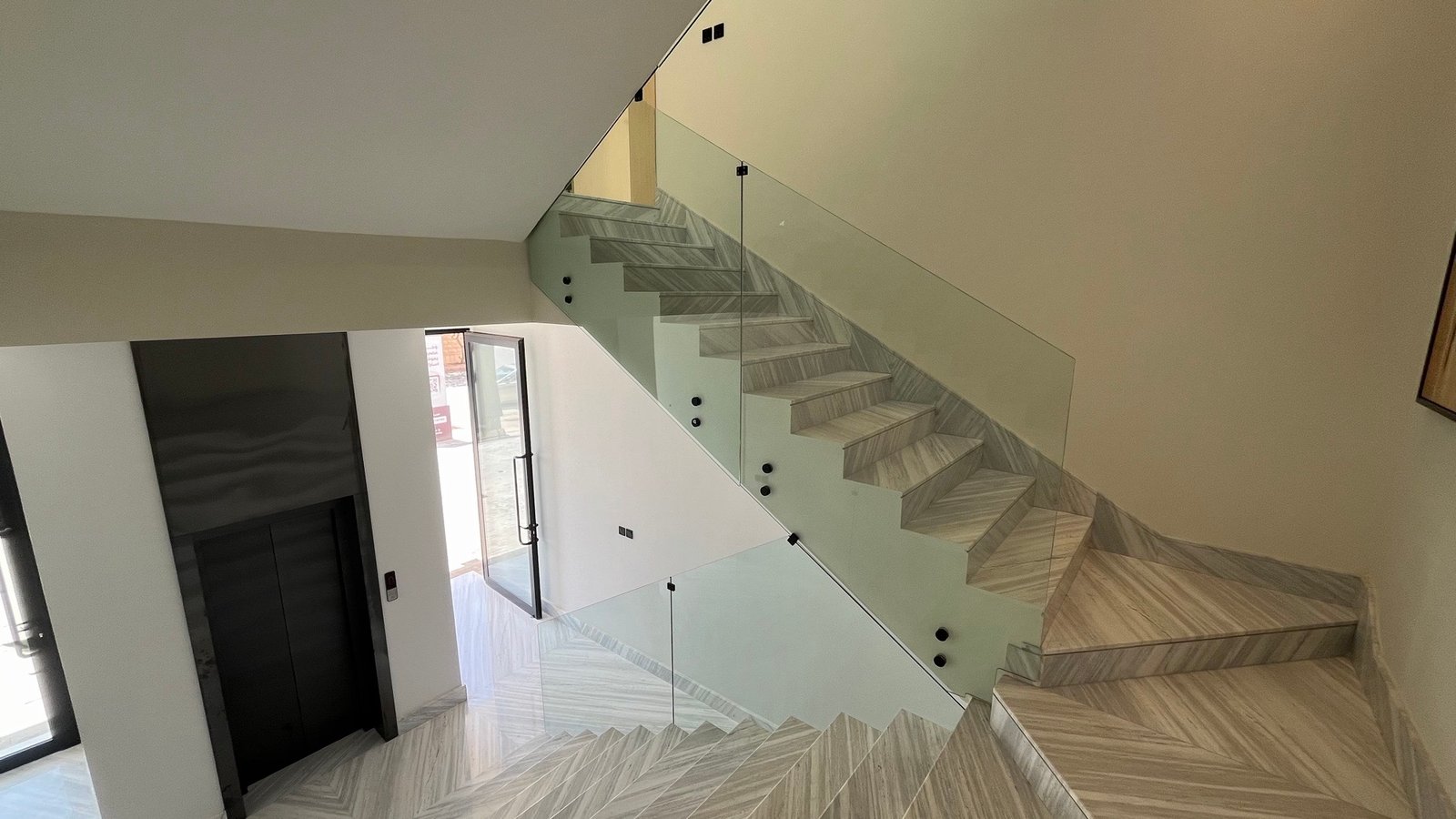 دور اول مميز مدخلين 🏡