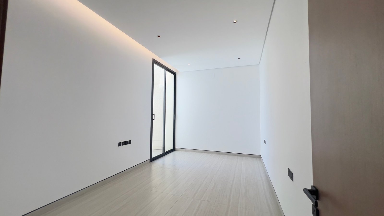 للبيع دور الارضي | واجهة شمالية 🏡