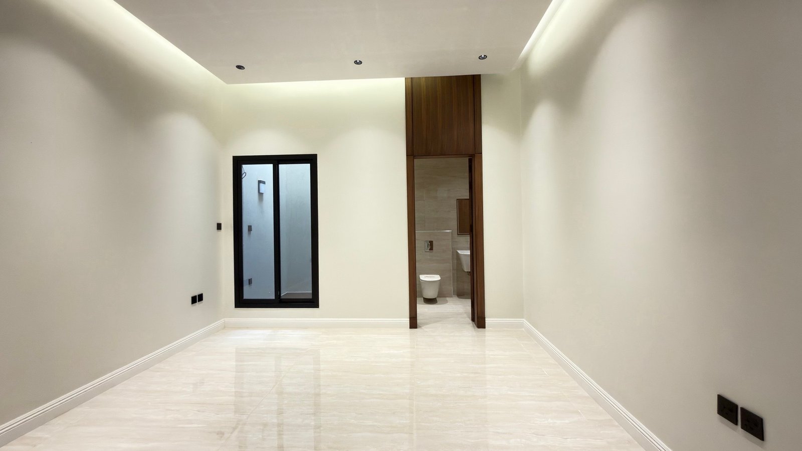 للبيع دور ارضي مميز | جنوب النرجس 🏡