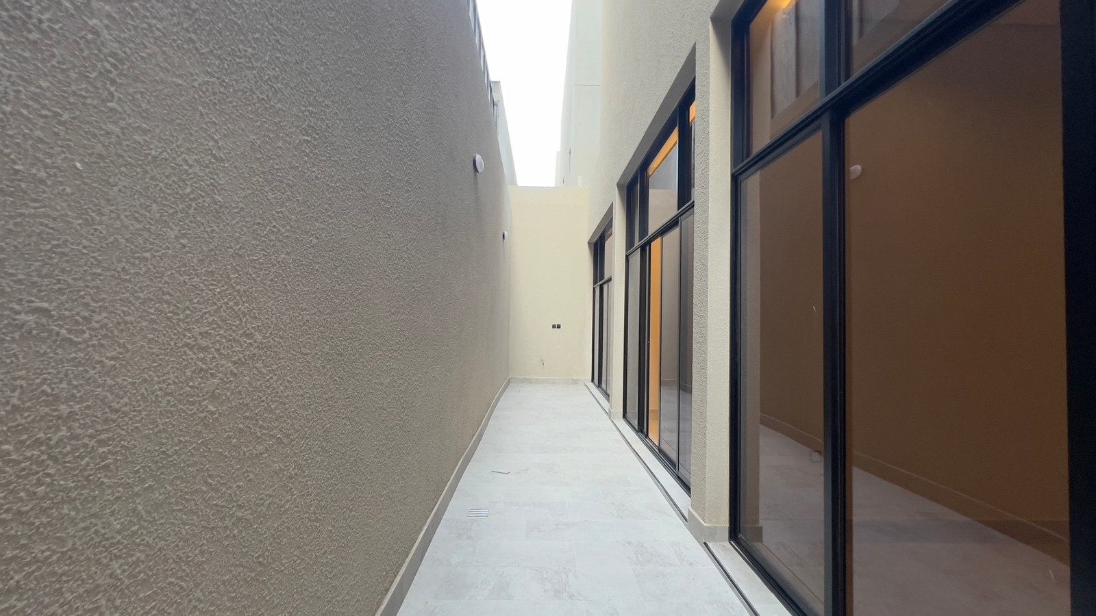 للبيع دور الارضي مميز وفاخر 🏡