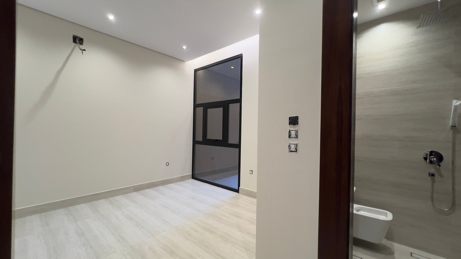 للبيع دور الارضي مميز وفاخر 🏡