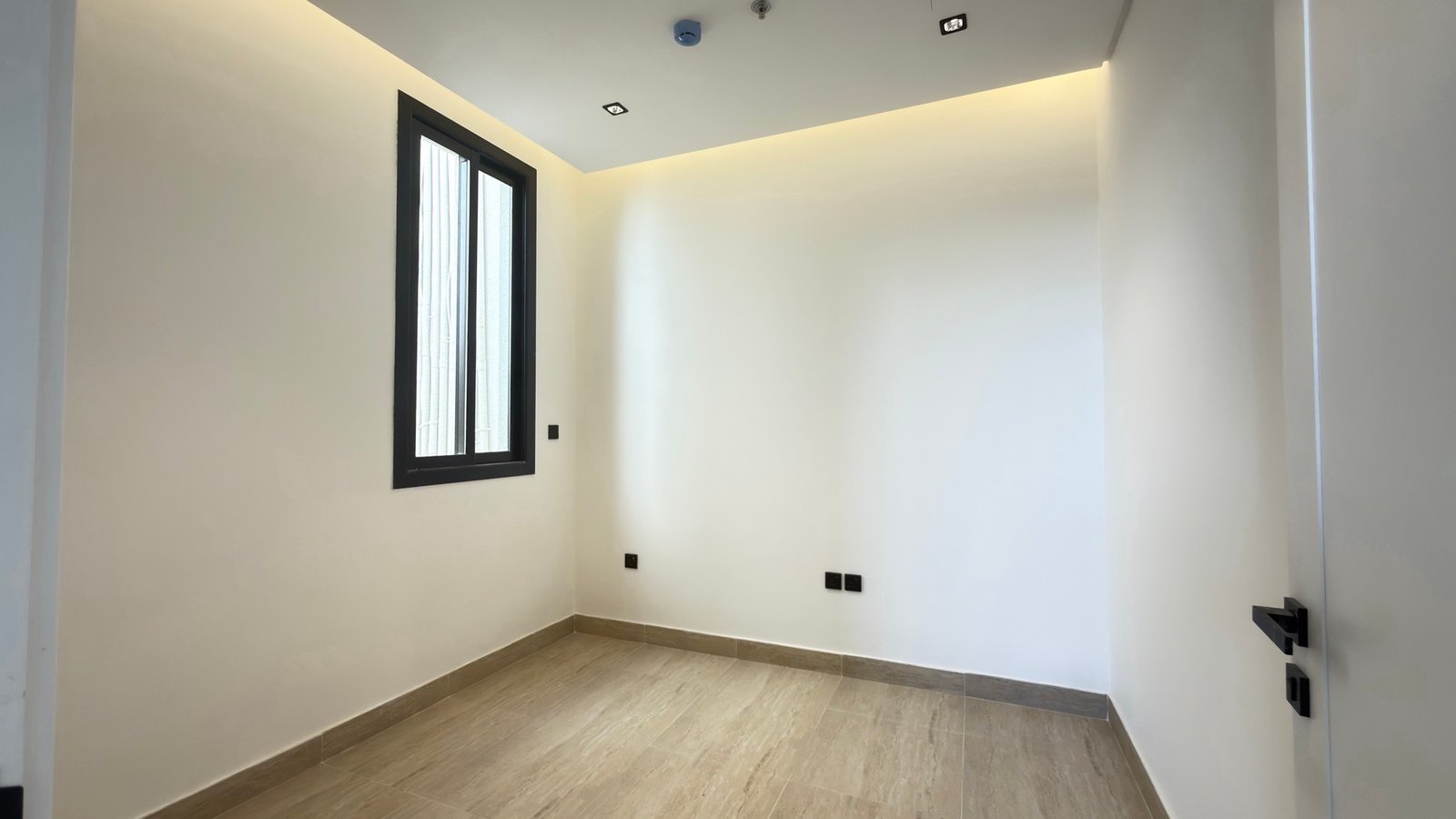 للبيع شقة مميزة حي الفلاح 🏡